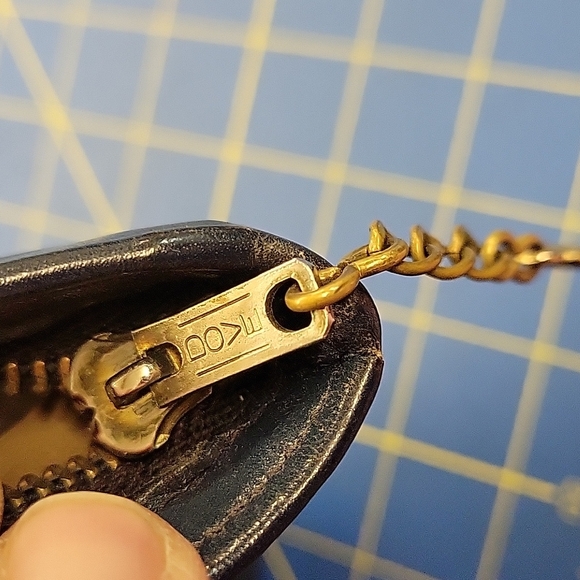 Dove Vintage Zipper Clutch Purse Dark Blue Leather 13 x 7 x 1 - Picture 5 of 9